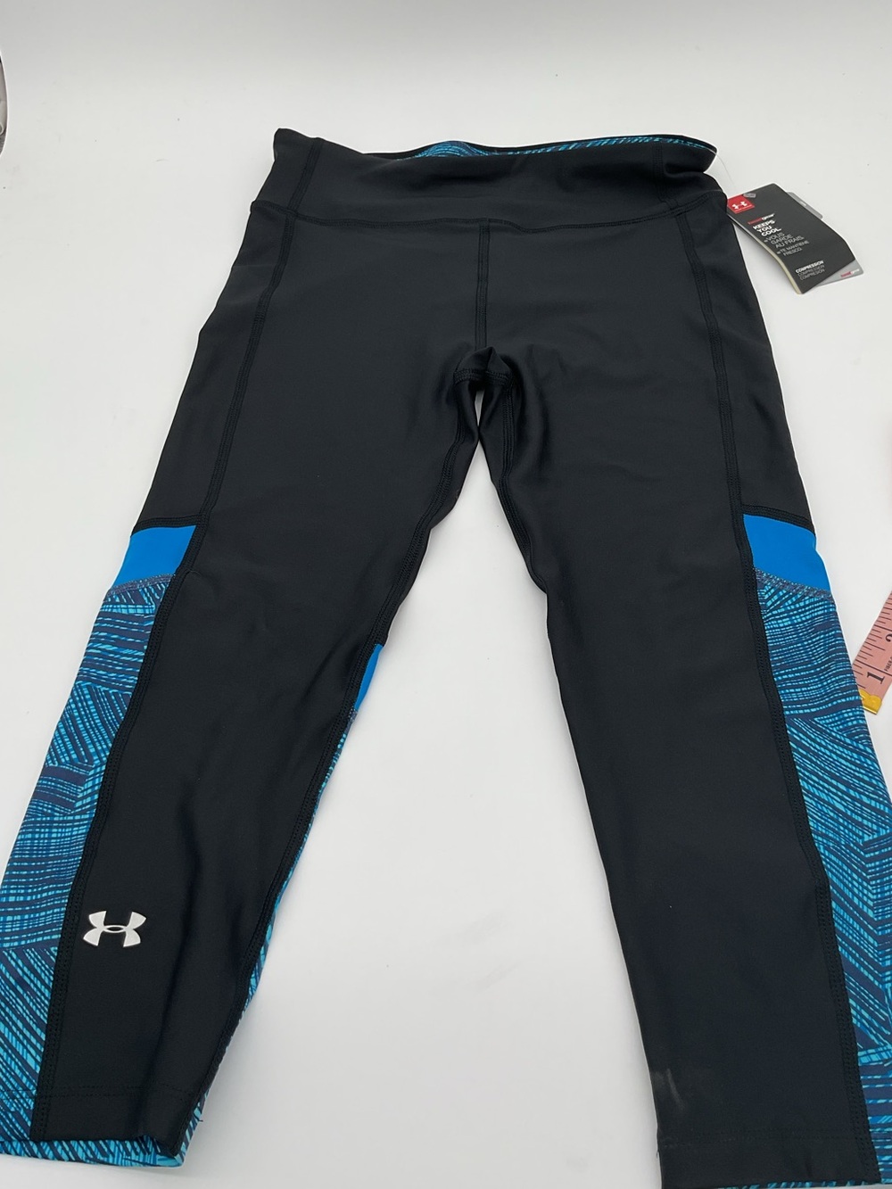NWT Women’s Under Armour Black Compression Leggings with Blue Accents